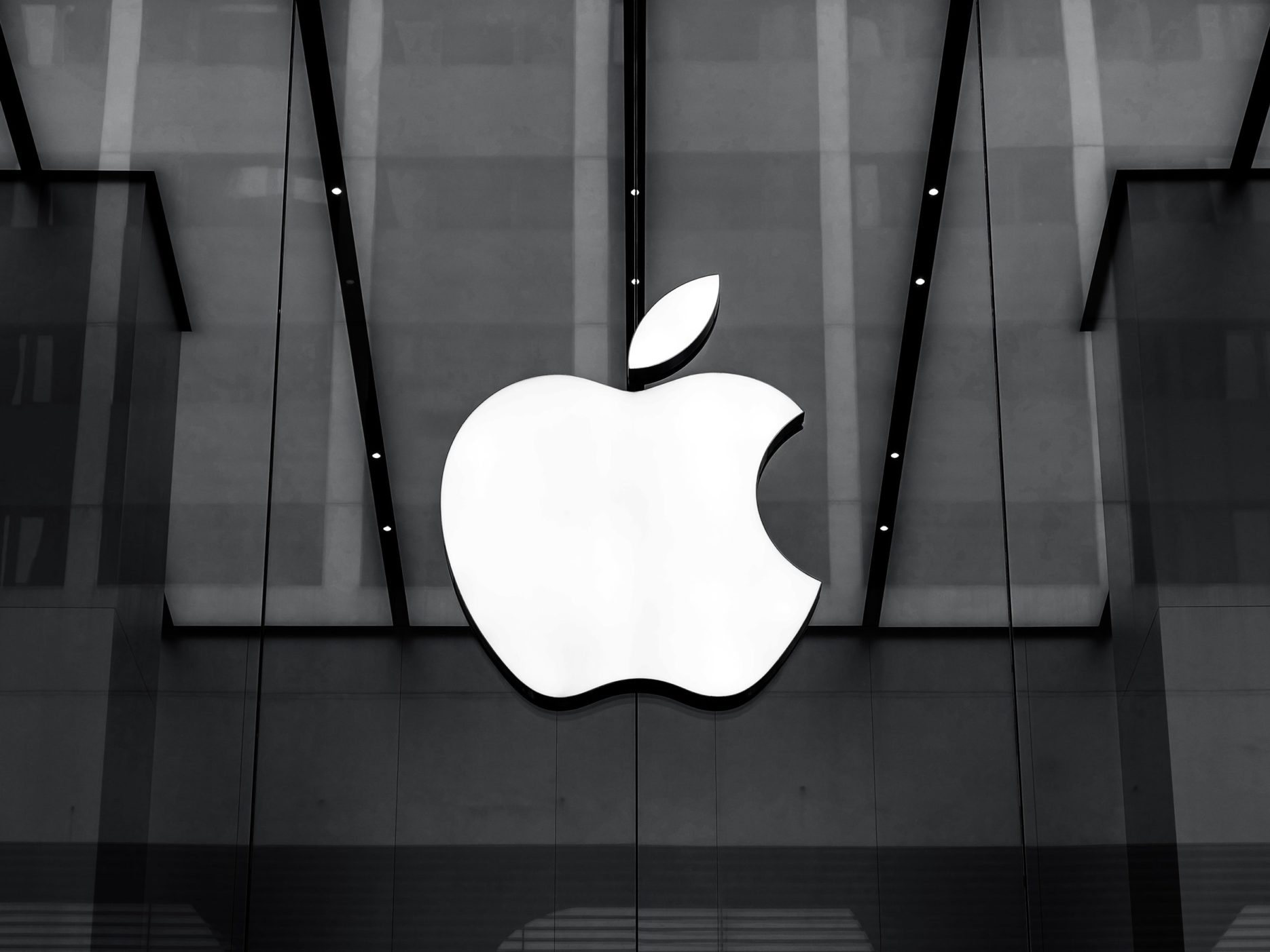white apple logo