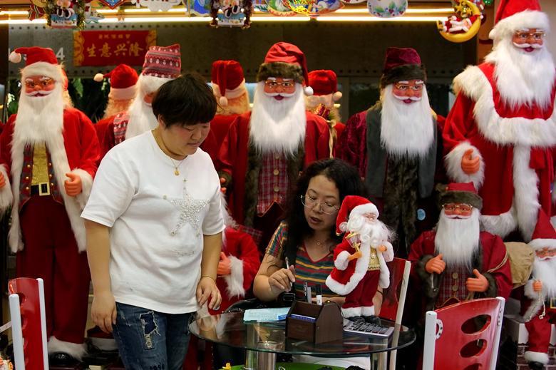 Eleven weird gadgets from China that you need this Christmas