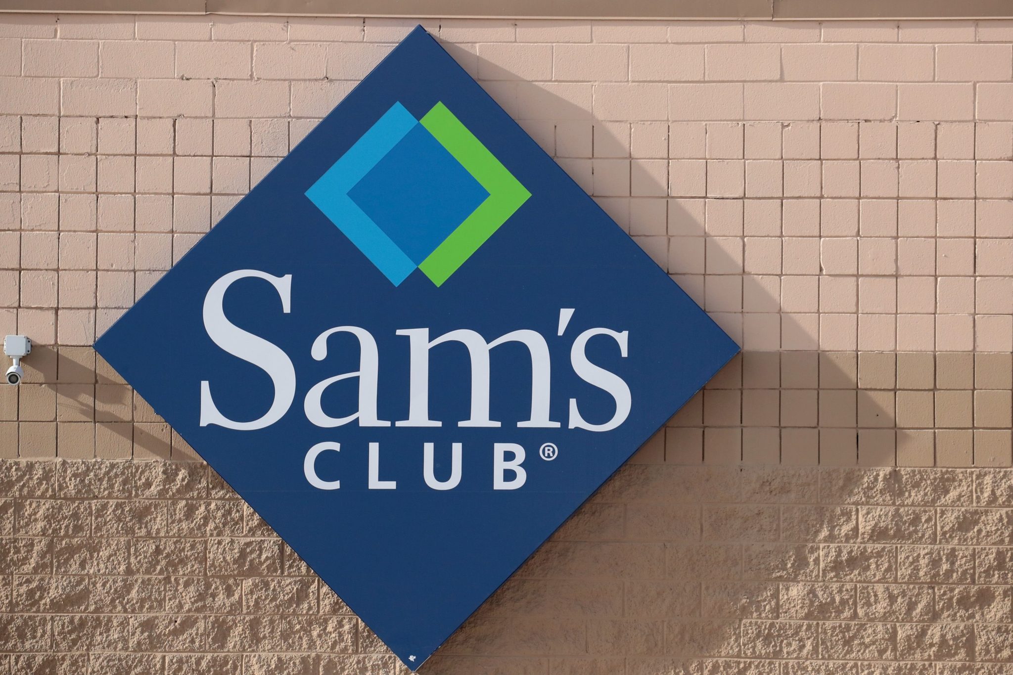 hema-carrefour-report-sam-s-club-over-alleged-monopoly-in-china