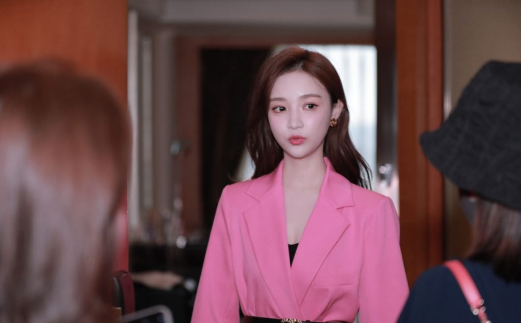 China two live streamers fined nearly 100 million RMB for tax evasion