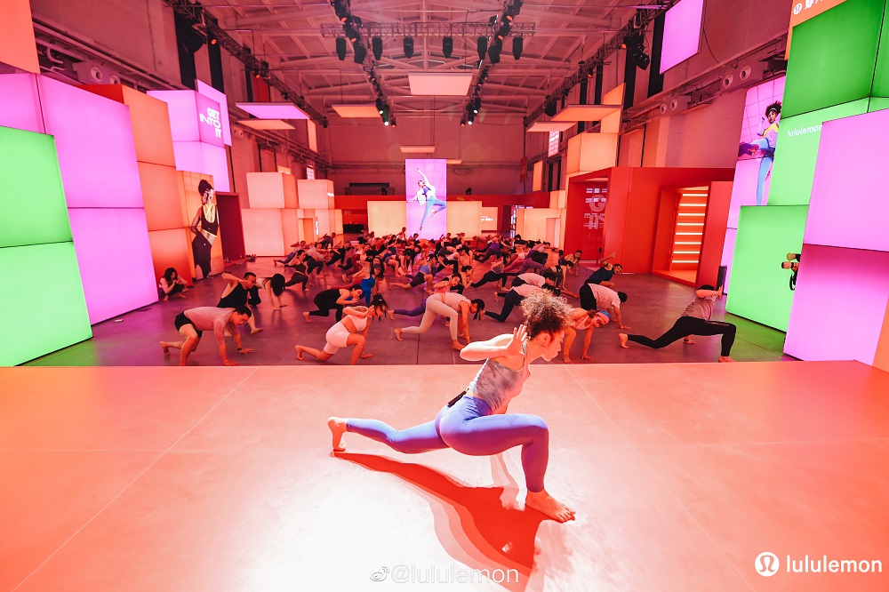 Lululemon throws live music party in Chengdu featuring classic Align series