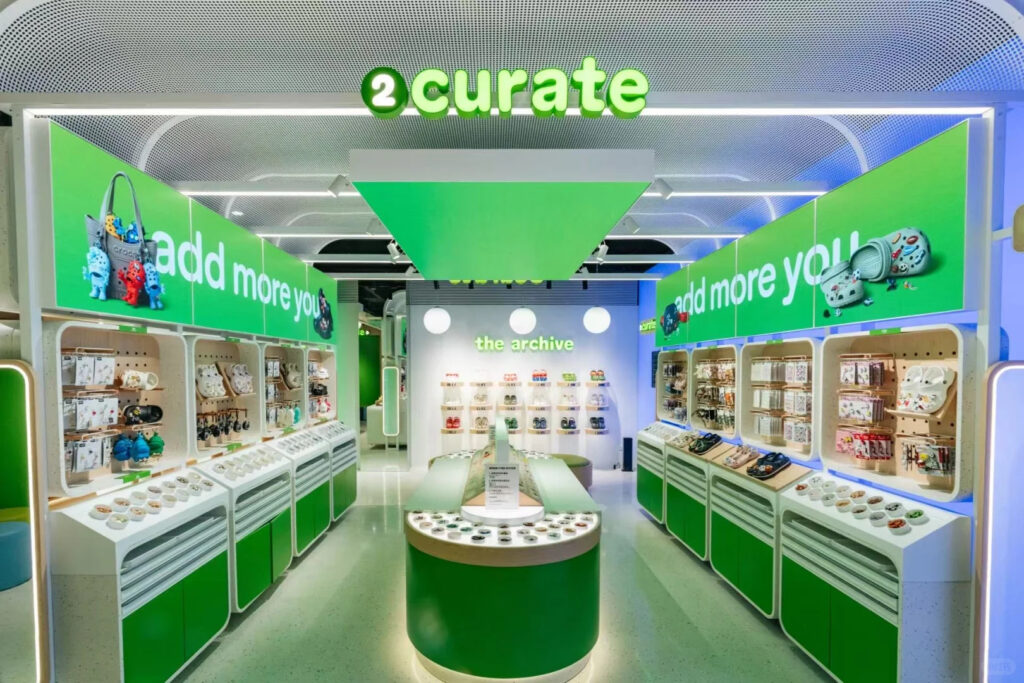 Crocs experiential store