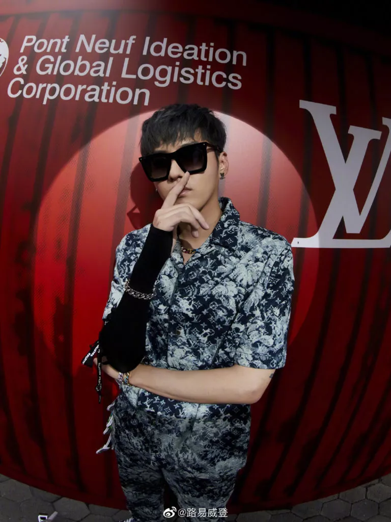Louis Vuitton 2020 Shanghai fashion show celebrity collaboration