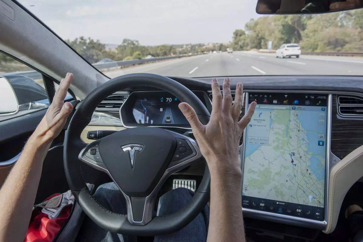 Self-driving vehicle tests pick up pace in China