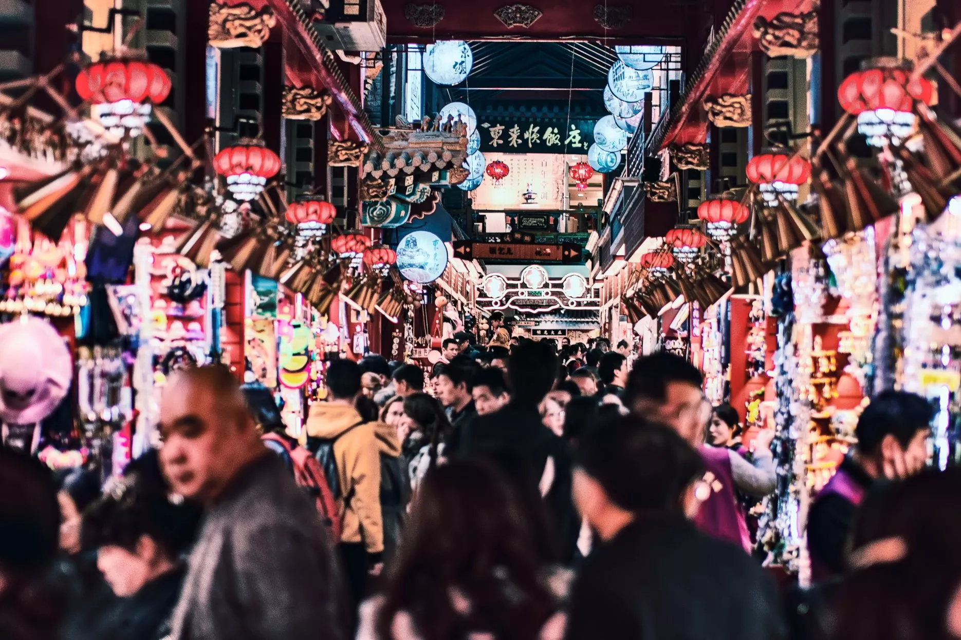 Shopping in China. Credit: Unsplash