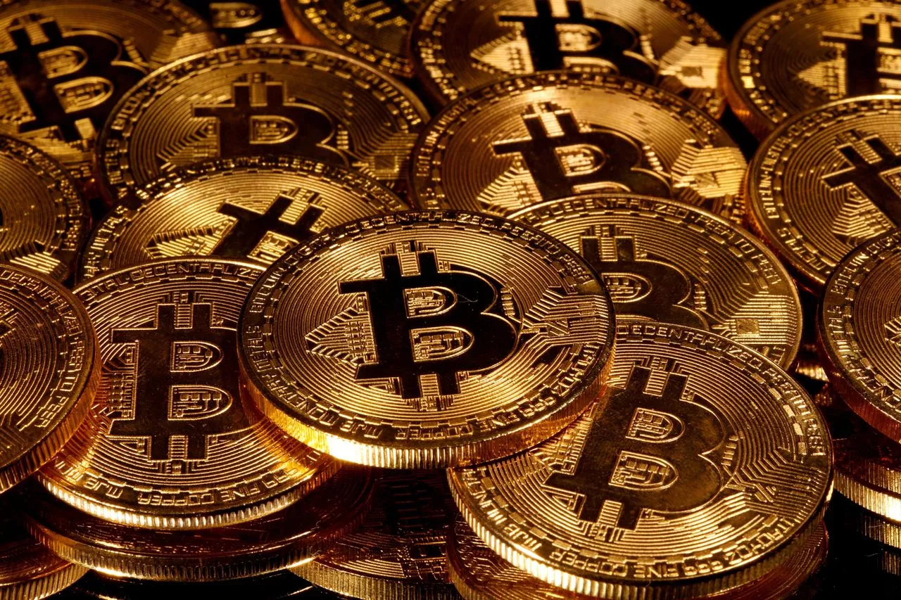 Bitcoin banned in China. Credit: 华尔街日报