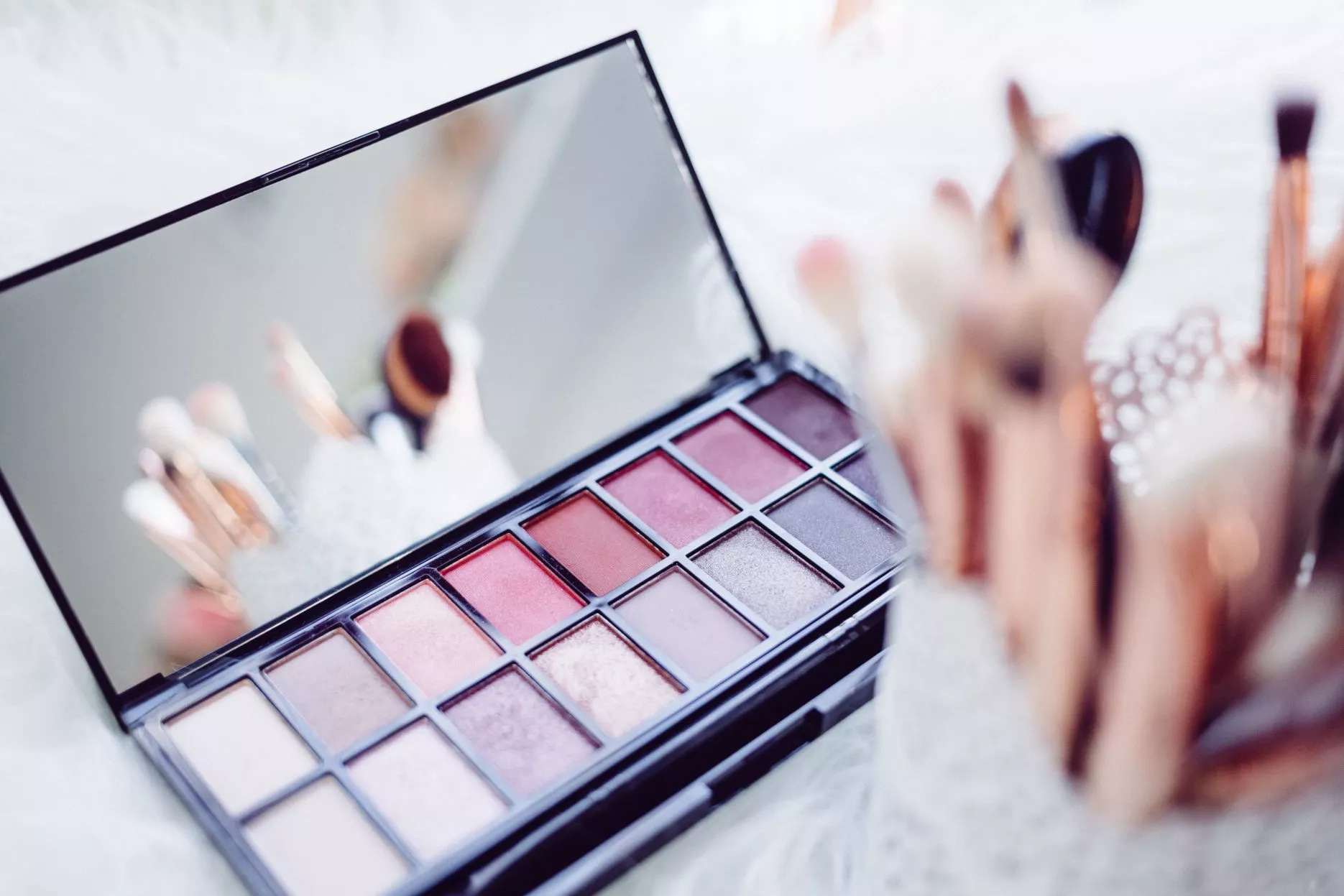 Eyeshadow palette. Credit: Freestock