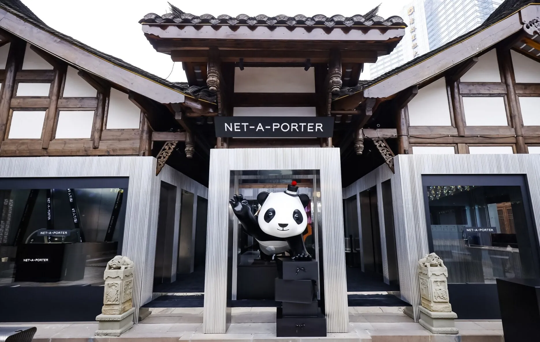 Credit: Net-a-Porter/Weibo