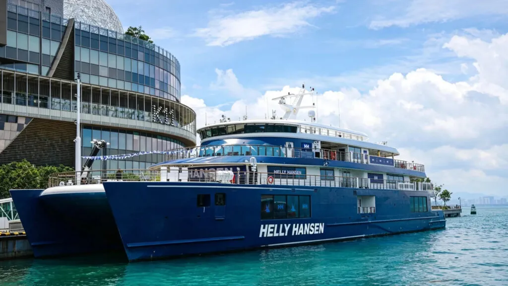 helly hansen alive camp